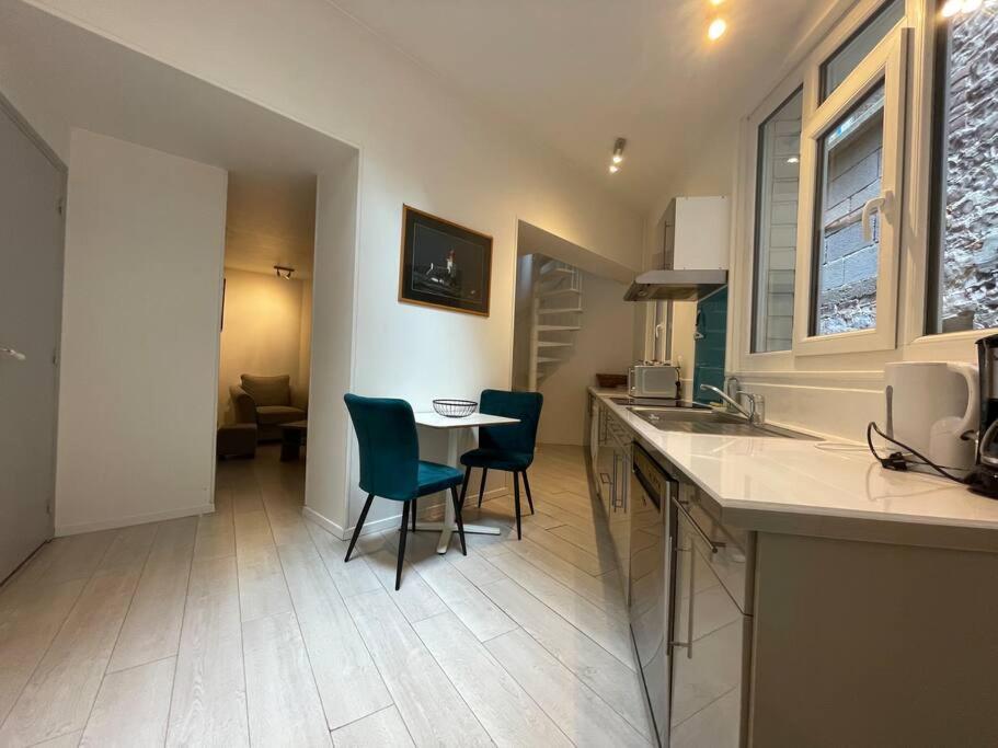 Duplex Situe Dans Le Centre De St Valery En Caux Apartment Saint-Valery-en-Caux Exterior photo